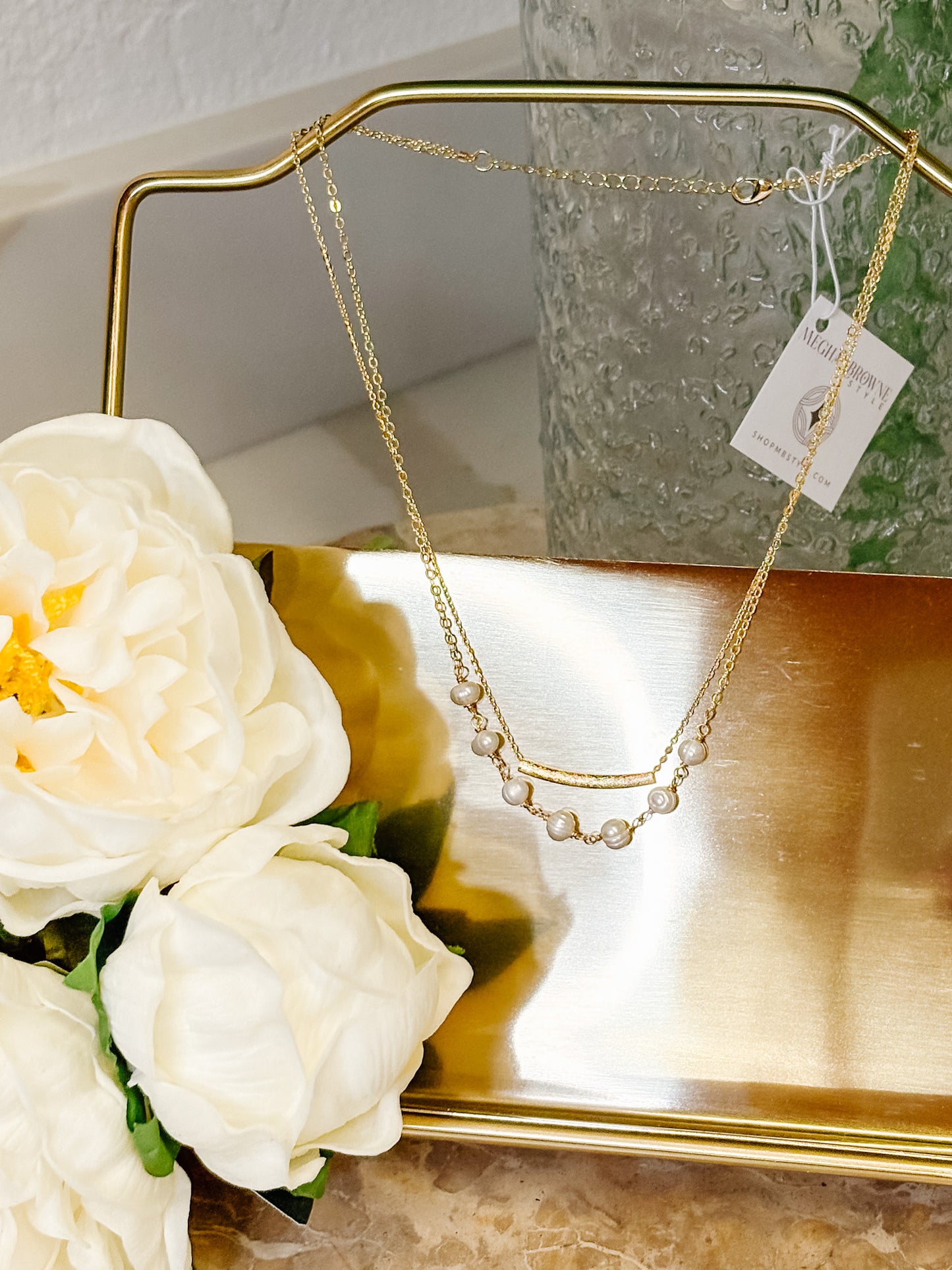 The Boxi Gold Pearl Necklace