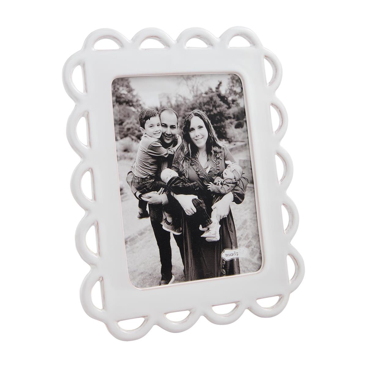 White Ceramic Scallop Frame 5x7