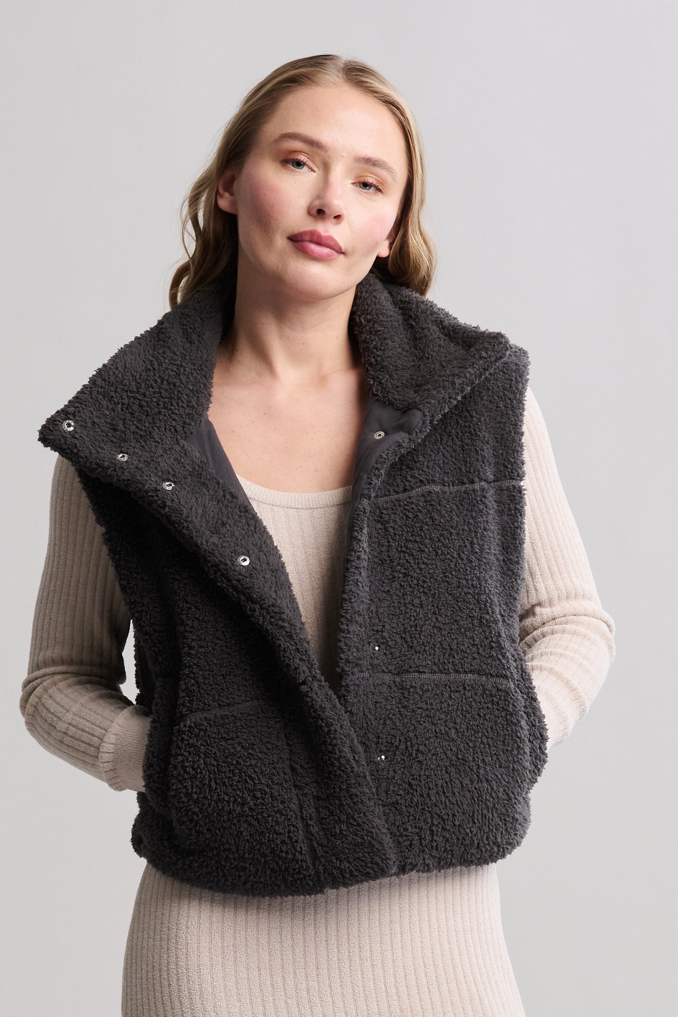 Barefoot Dreams: Puffer Vest