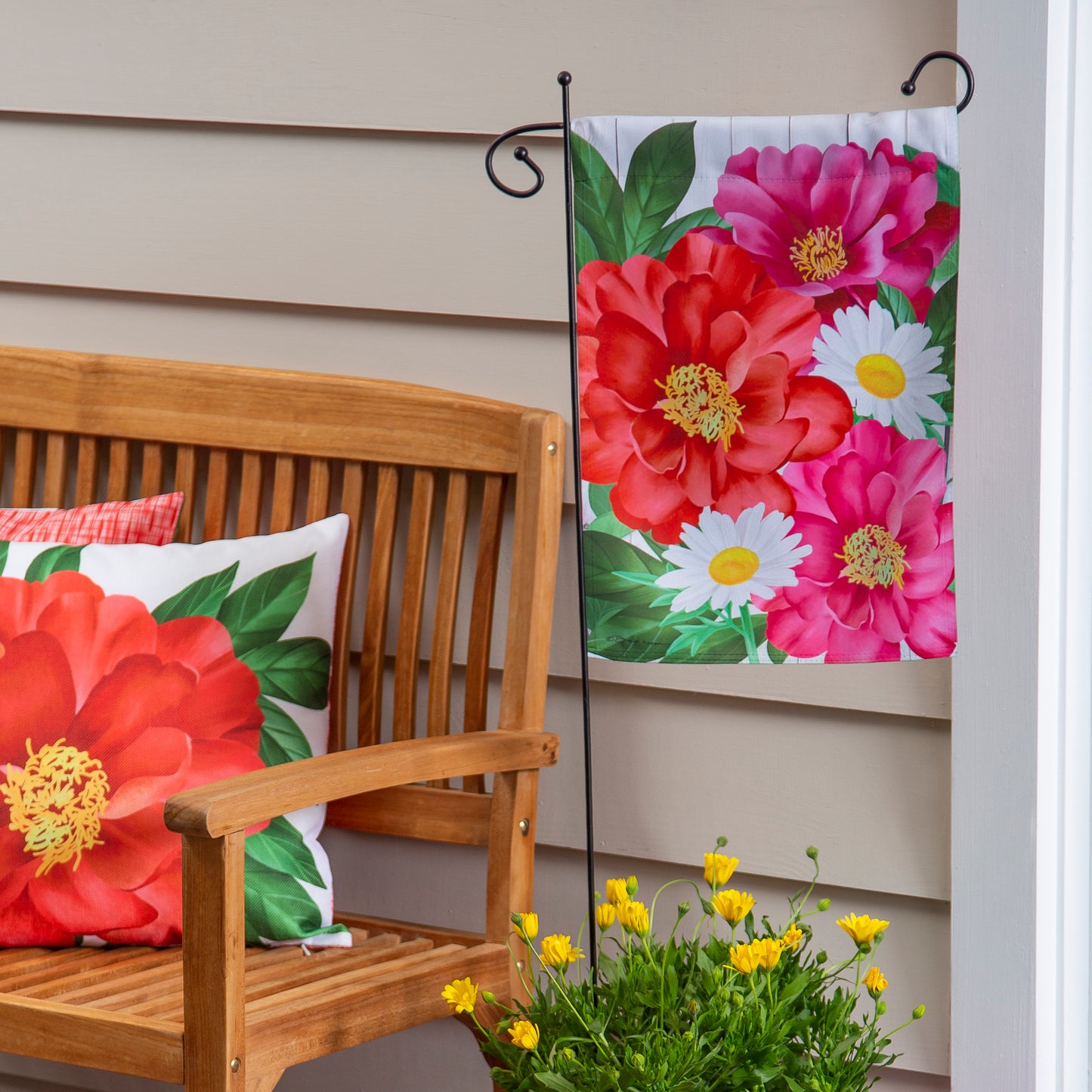Evergreen: Garden Flag