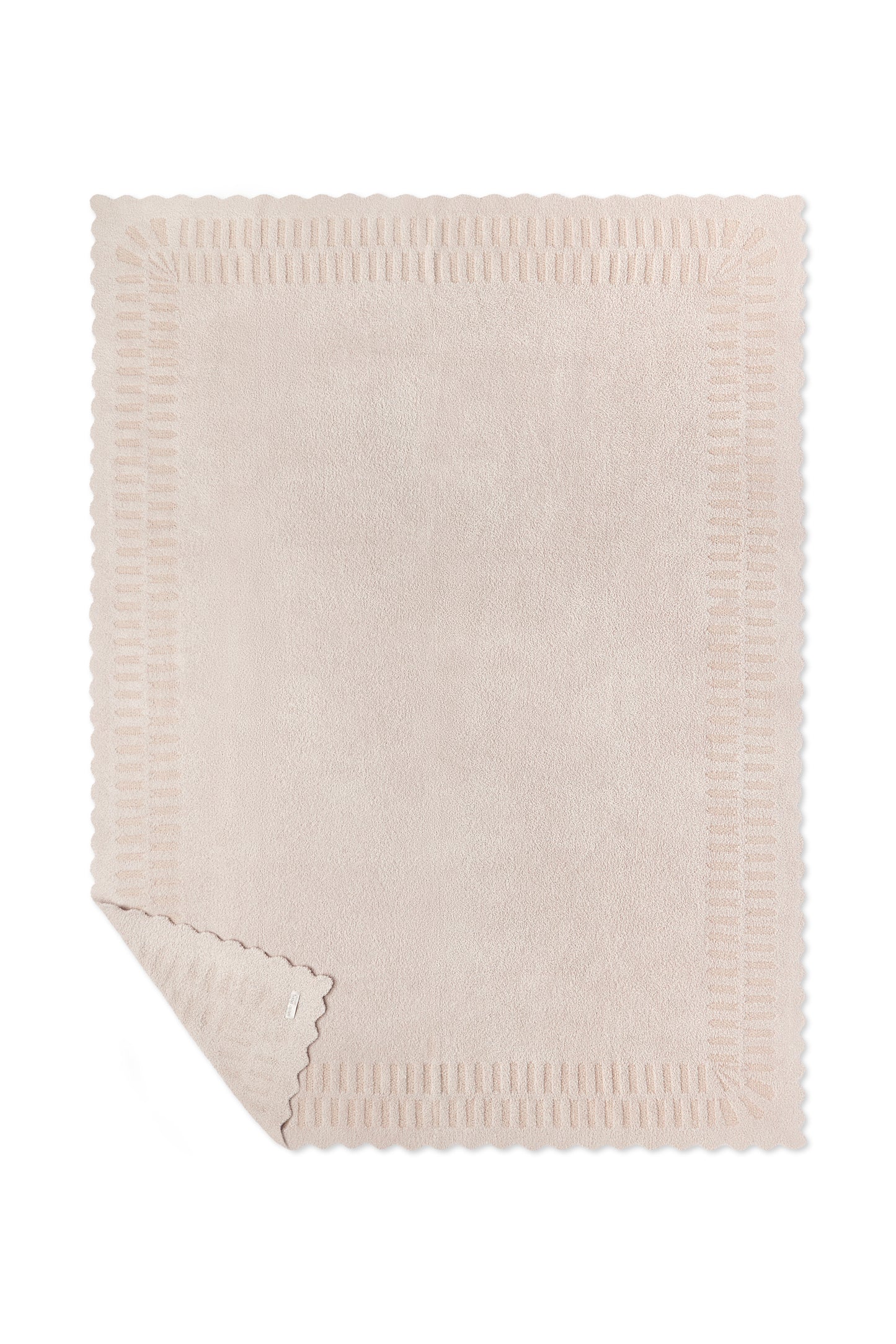 Barefoot Dreams: Scallop Edge Throw