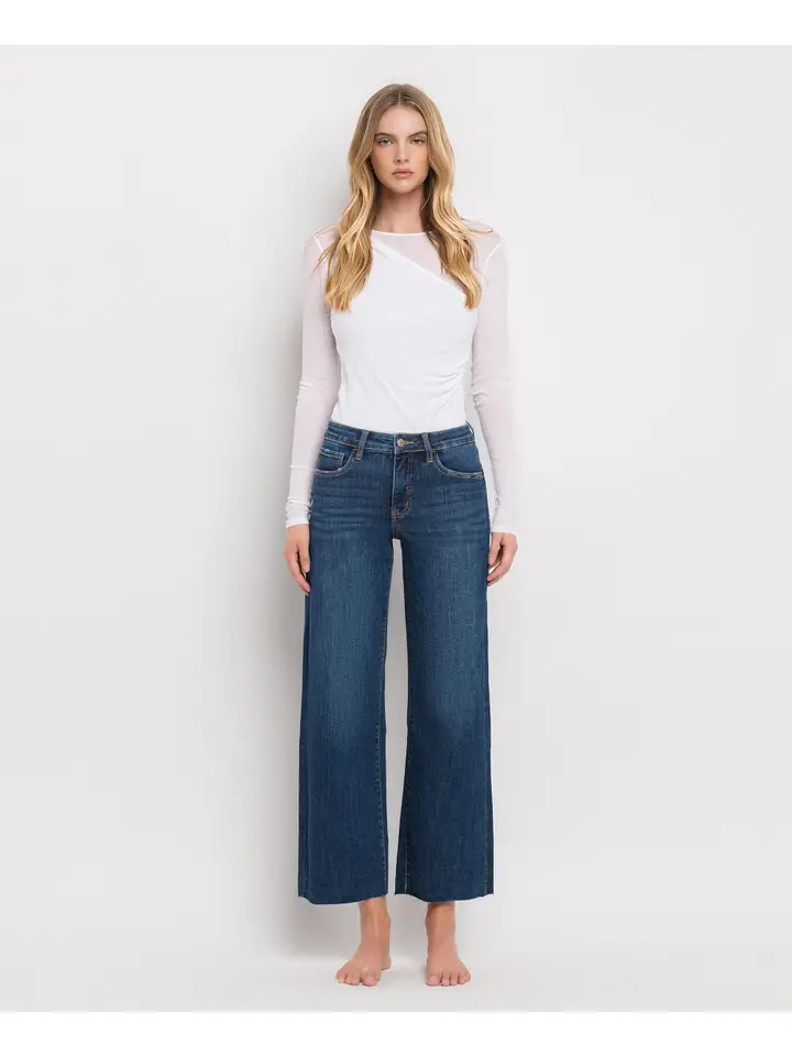 Finders Keepers (Tummy Control mid Rise)Jean